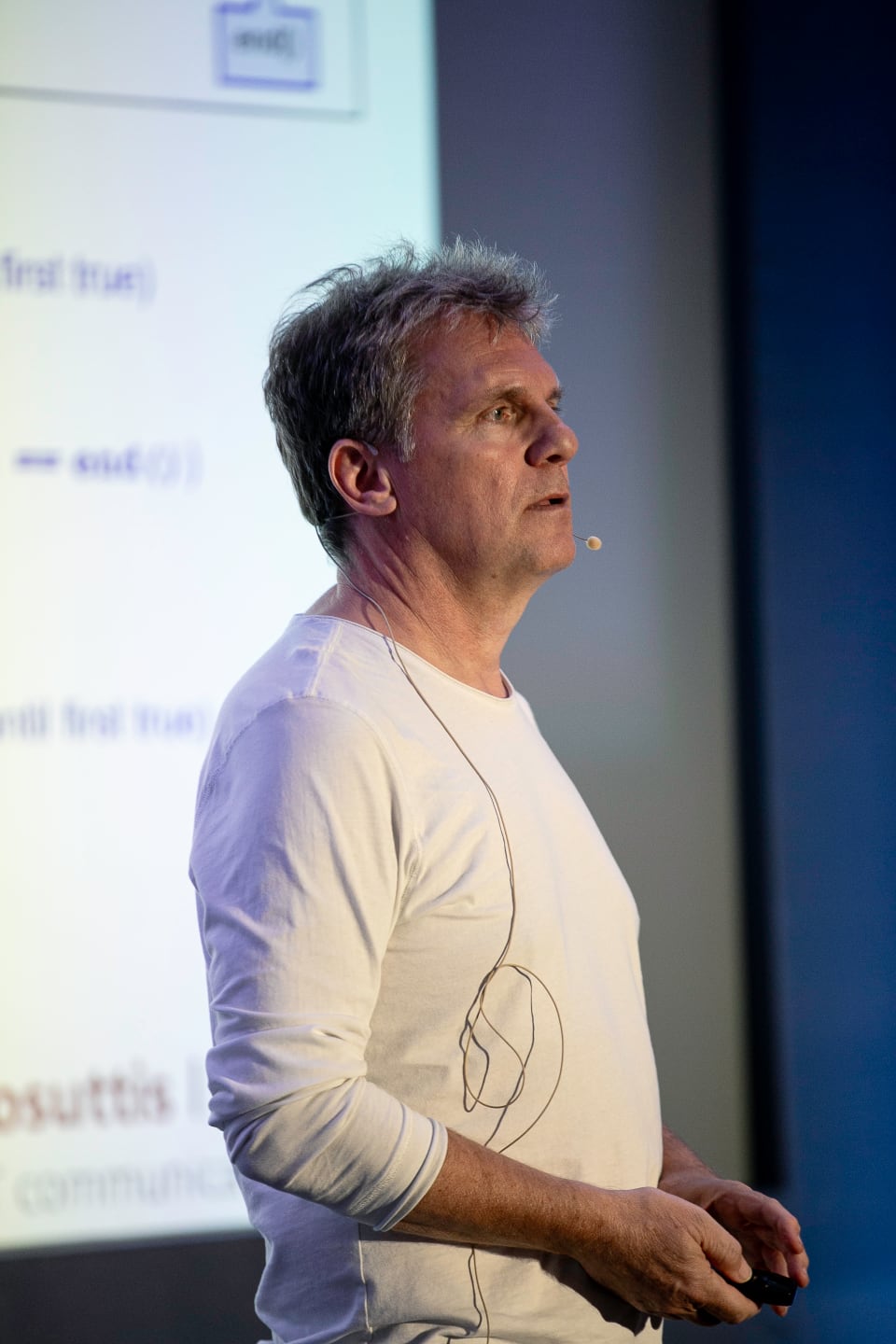 Nico Josuttis speaking